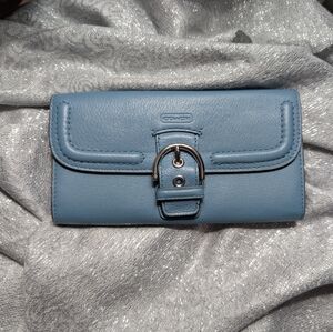 Coach VINTAGE Campbell Leather Buckle Slim Envelope Wallet in a soft, Sky Blue.